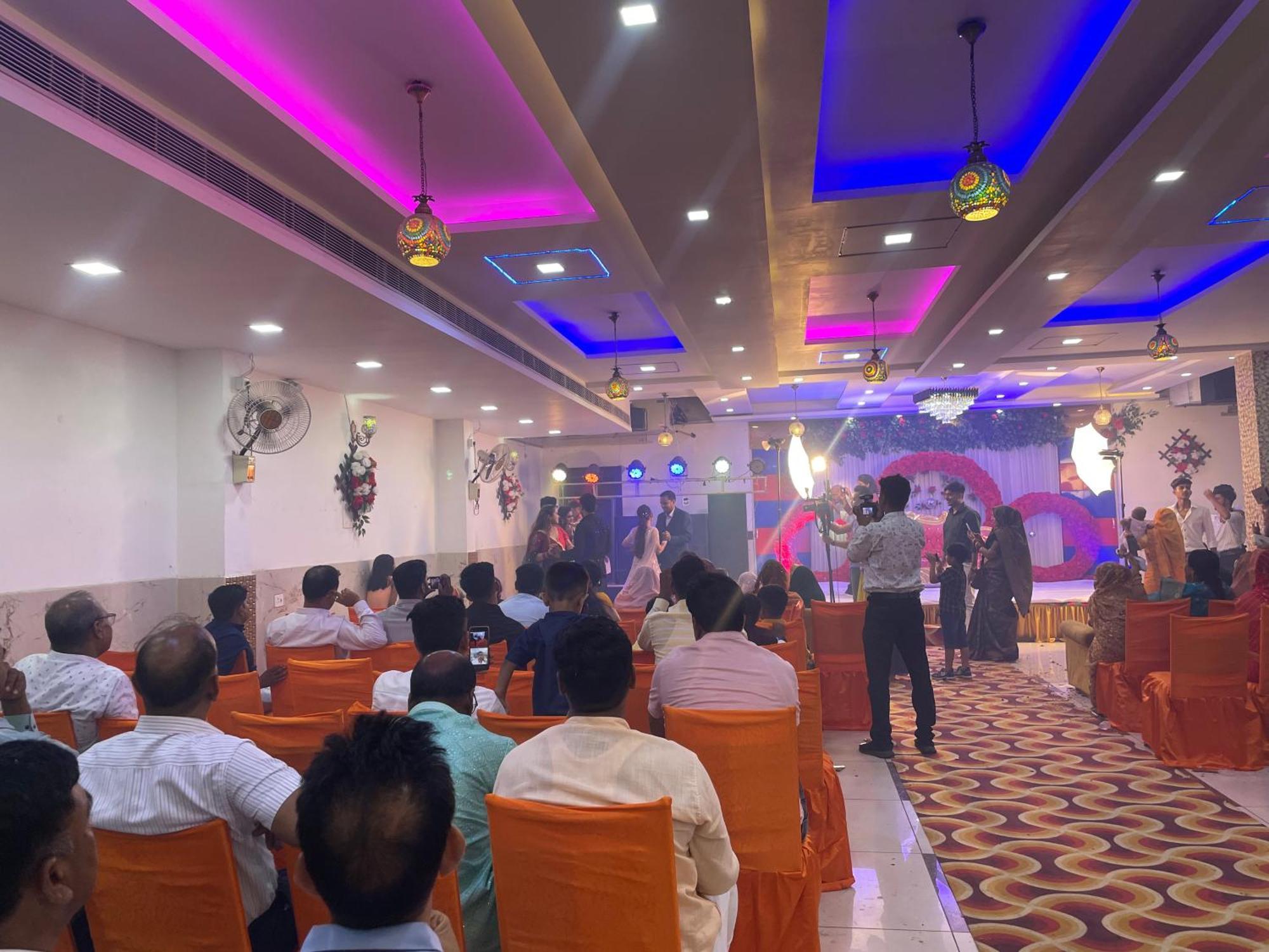 קאנפור Hotel Mannu Grand מראה חיצוני תמונה