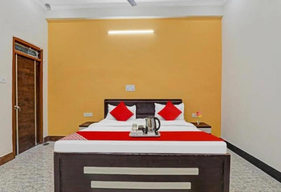 קאנפור Hotel Mannu Grand מראה חיצוני תמונה